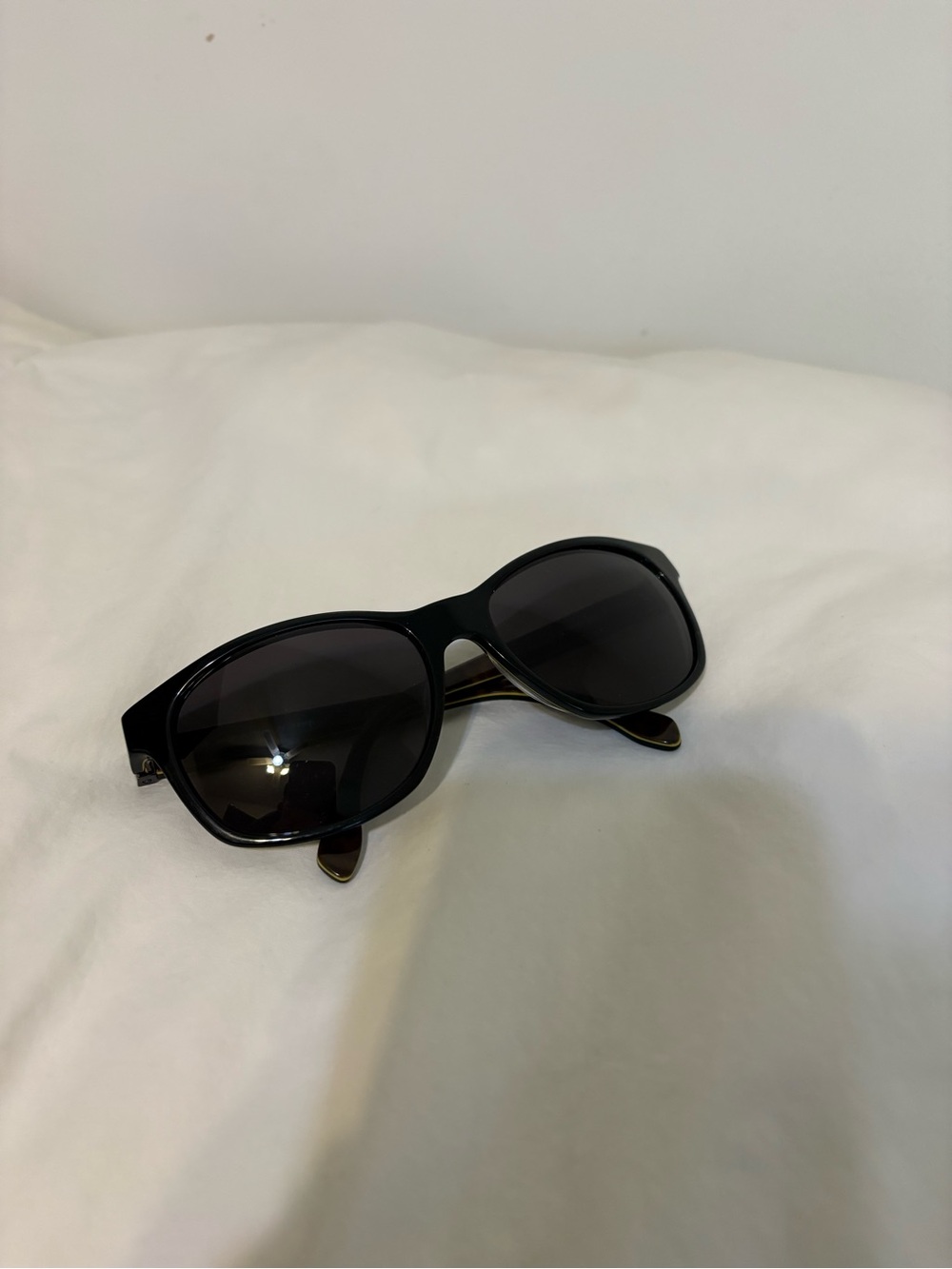Fendi Authentic Sleek Black Sunglasses